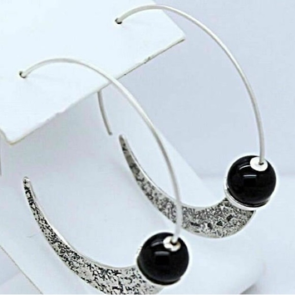 *Just Sold* Silpada 925 Sterling Silver Comet Tail Hoop Earrings